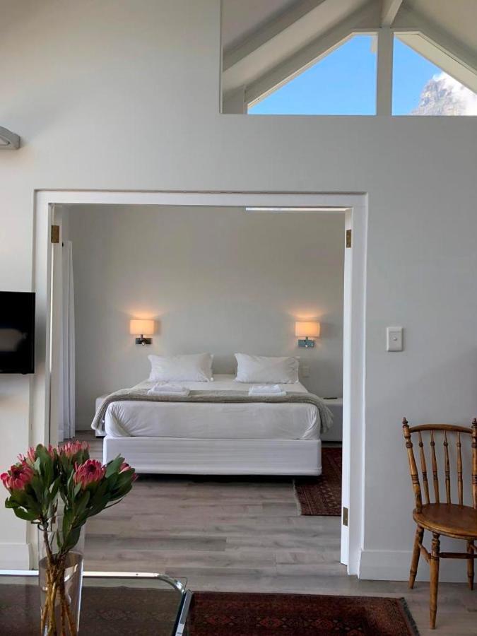Camps Bay Loft With Stunning Mountain And Ocean Views Apartman Fokváros Kültér fotó