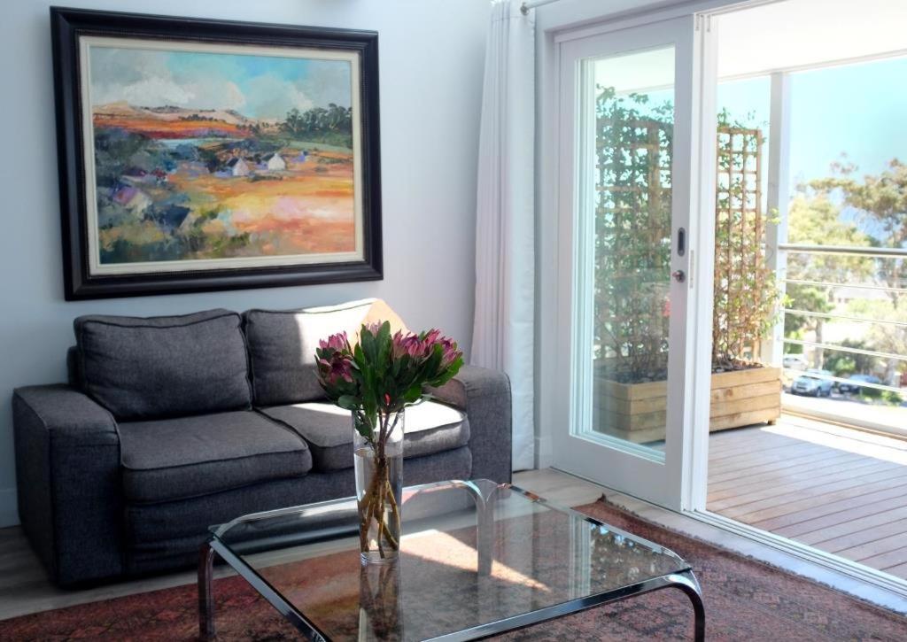 Camps Bay Loft With Stunning Mountain And Ocean Views Apartman Fokváros Kültér fotó